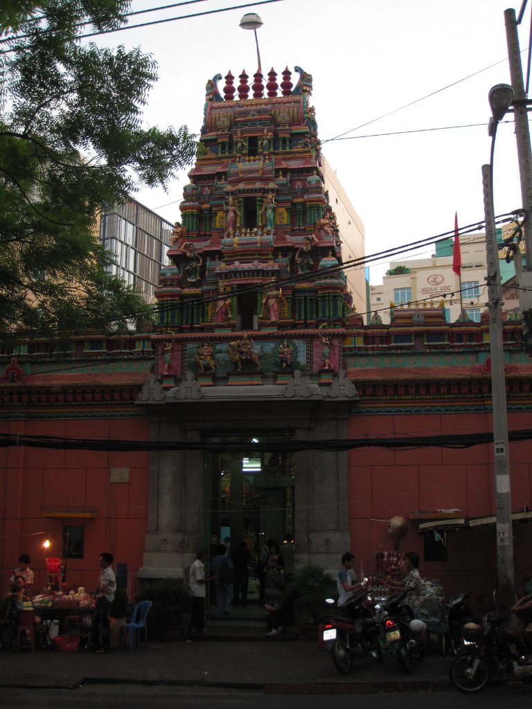 13-Mariamman Hindu Temple.jpg - Mariamman Hindu Temple